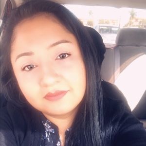 Meet your Posher, Karina